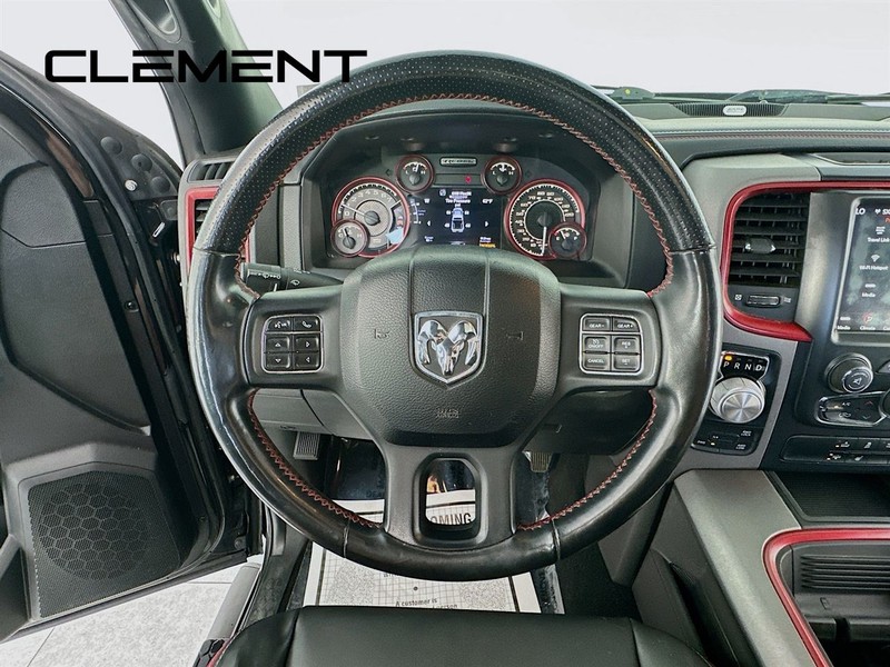Ram 1500 Vehicle Full-screen Gallery Image 15
