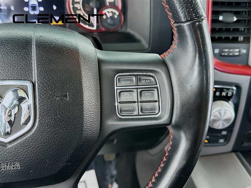 Ram 1500 Vehicle Full-screen Gallery Image 17