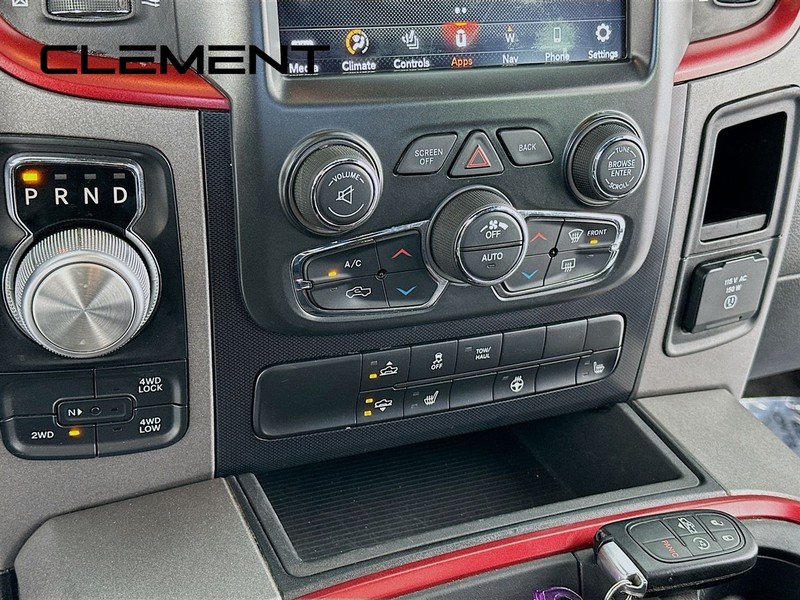 Ram 1500 Vehicle Full-screen Gallery Image 22