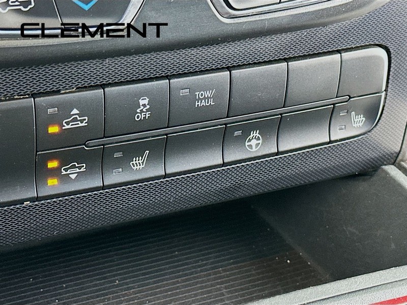 Ram 1500 Vehicle Full-screen Gallery Image 23