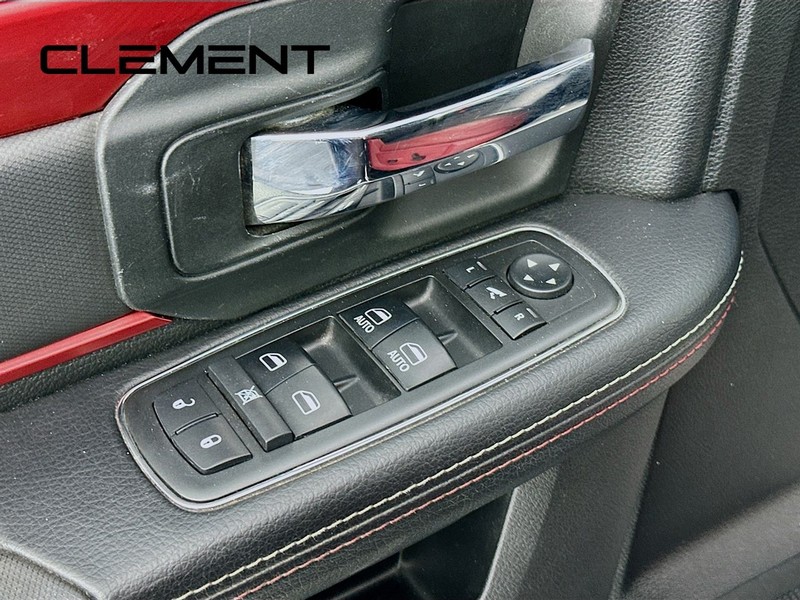 Ram 1500 Vehicle Full-screen Gallery Image 28