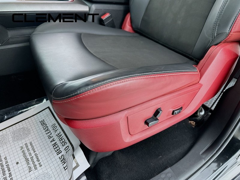 Ram 1500 Vehicle Full-screen Gallery Image 30