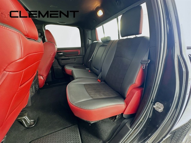Ram 1500 Vehicle Full-screen Gallery Image 33