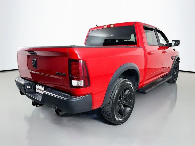 Ram 1500 Classic Vehicle Full-screen Gallery Image 5