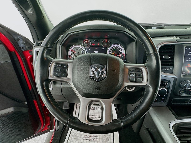 Ram 1500 Classic Vehicle Full-screen Gallery Image 11