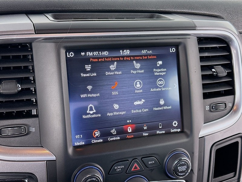 Ram 1500 Classic Vehicle Full-screen Gallery Image 15