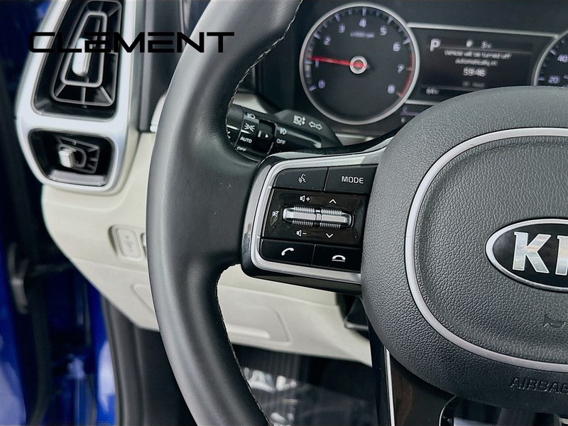 Kia Sorento Vehicle Full-screen Gallery Image 16