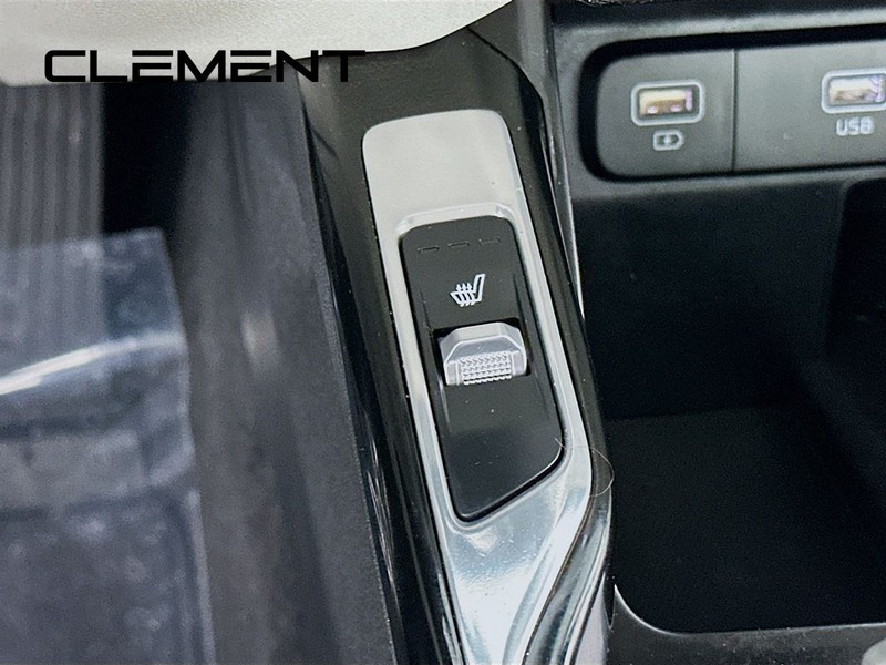 Kia Sorento Vehicle Full-screen Gallery Image 23