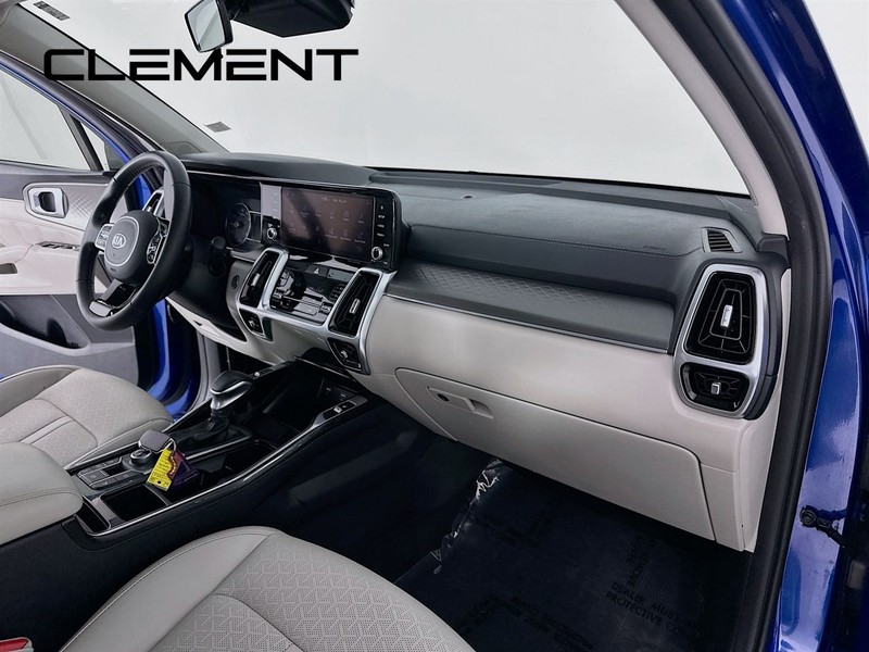 Kia Sorento Vehicle Full-screen Gallery Image 35