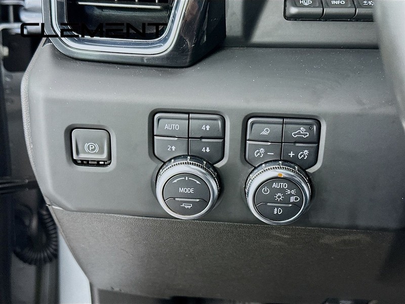 GMC Sierra 2500HD Vehicle Image 14