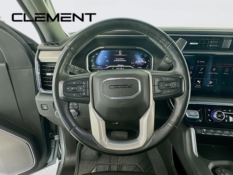 GMC Sierra 2500HD Vehicle Image 15