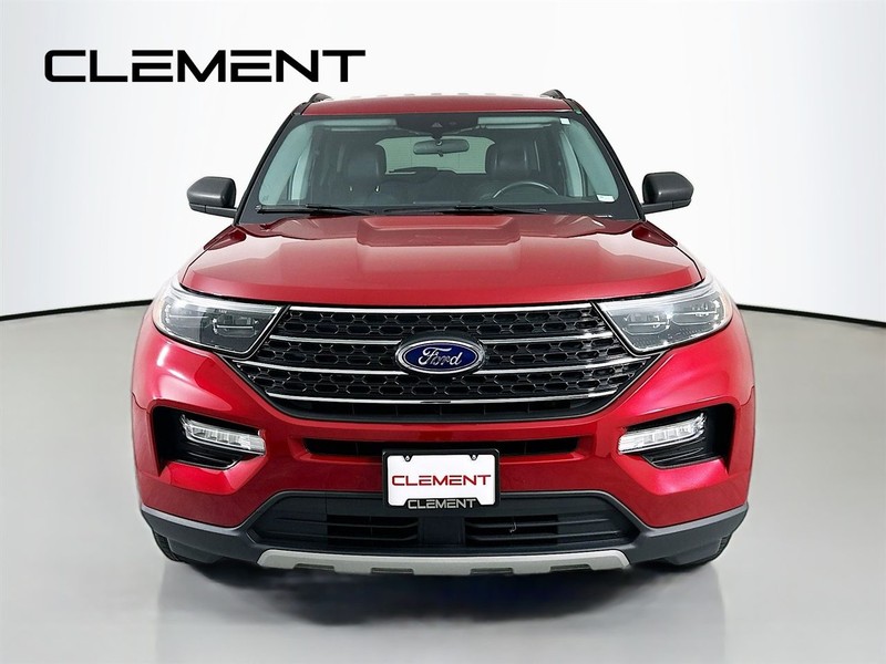 Ford Explorer Vehicle Image 03