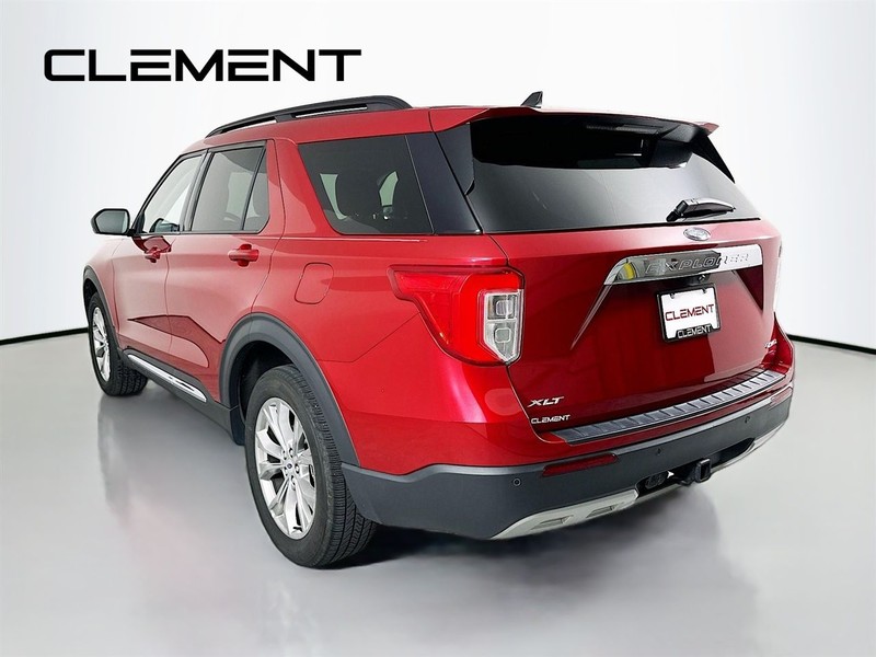 Ford Explorer Vehicle Image 10