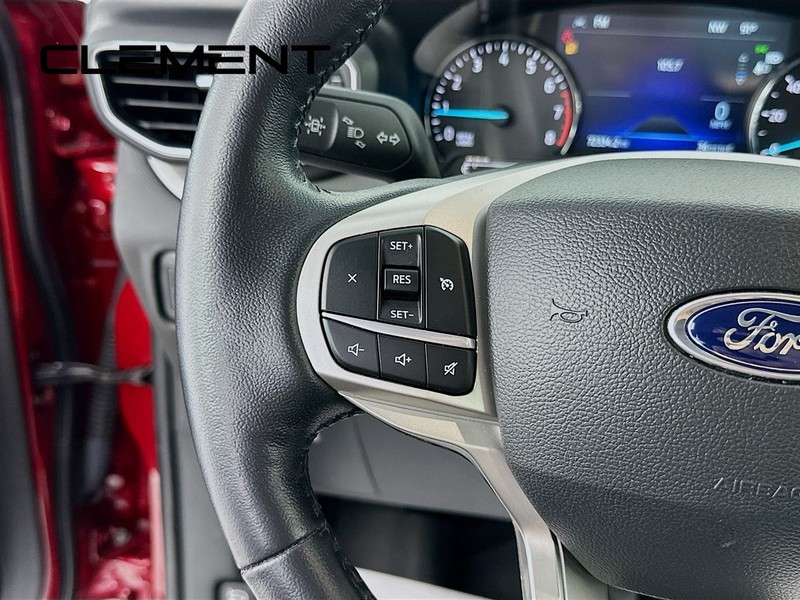 Ford Explorer Vehicle Image 16