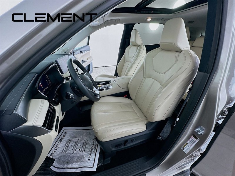 INFINITI QX60 Vehicle Image 31