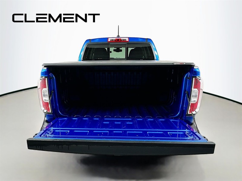 GMC Canyon Vehicle Image 11