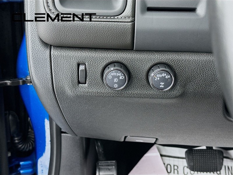 GMC Canyon Vehicle Image 14