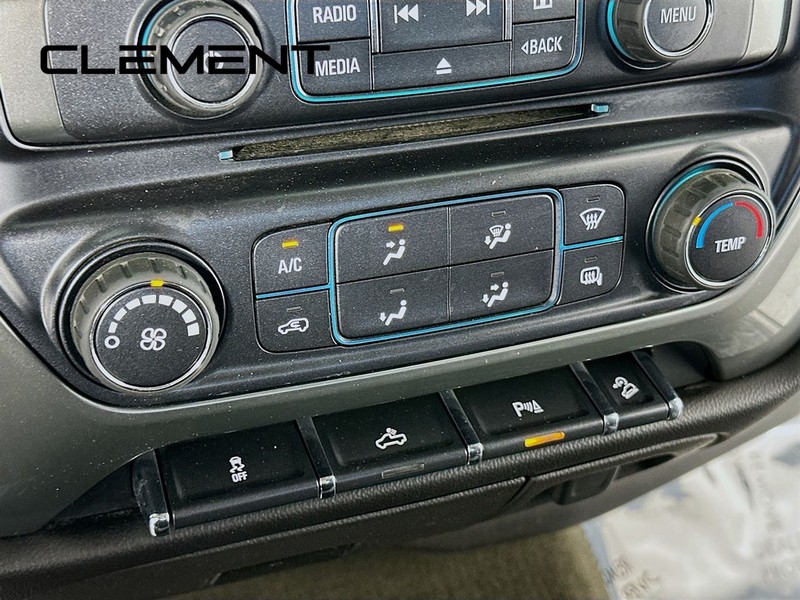 Chevrolet Silverado 1500 Vehicle Full-screen Gallery Image 20