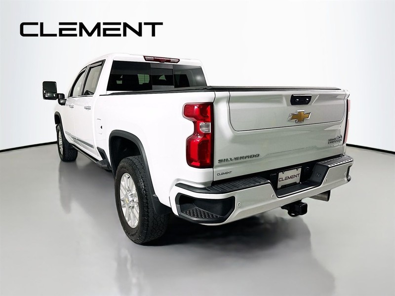 Chevrolet Silverado 2500HD Vehicle Image 10