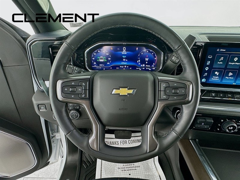 Chevrolet Silverado 2500HD Vehicle Image 15