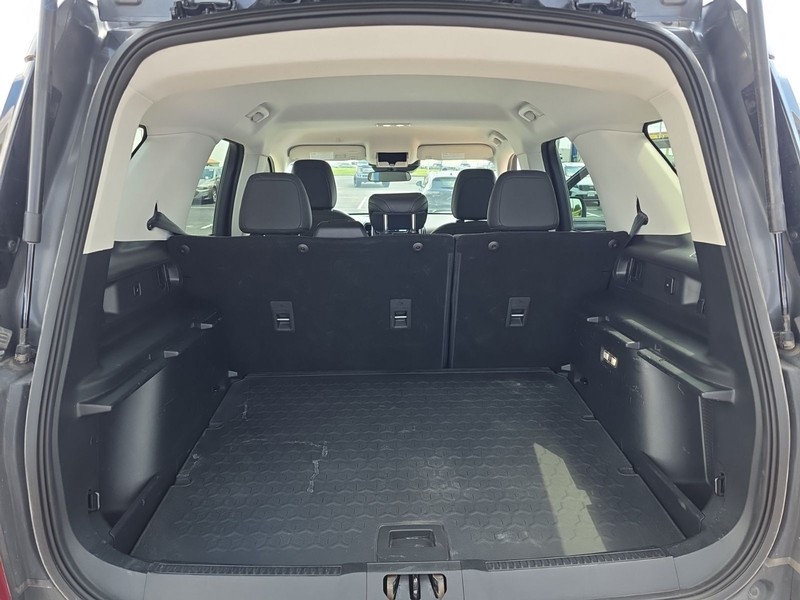 Ford Bronco Sport Vehicle Full-screen Gallery Image 8