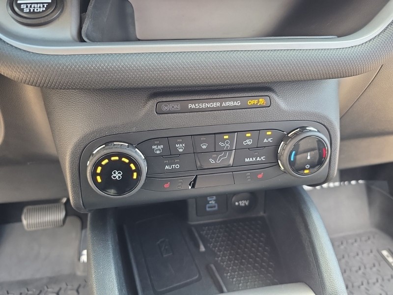 Ford Bronco Sport Vehicle Full-screen Gallery Image 16