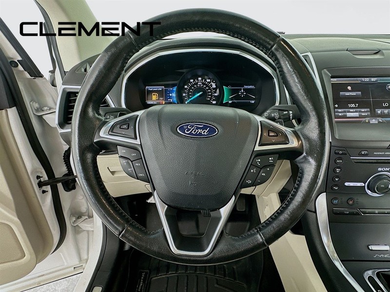 Ford Edge Vehicle Image 15