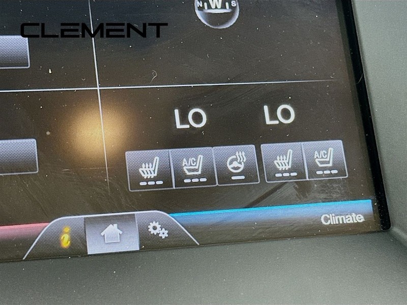 Ford Edge Vehicle Image 23
