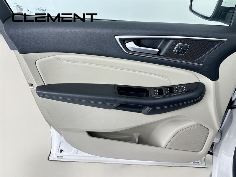 Ford Edge Vehicle Image 28