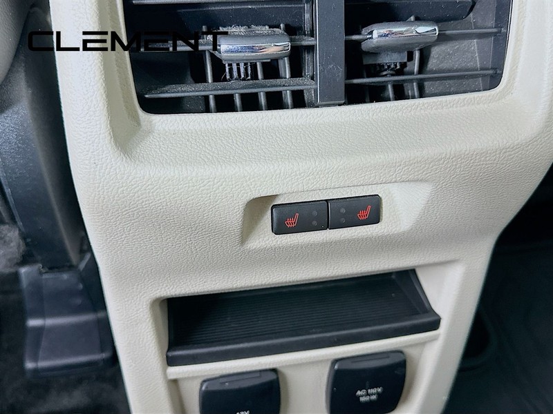 Ford Edge Vehicle Image 33