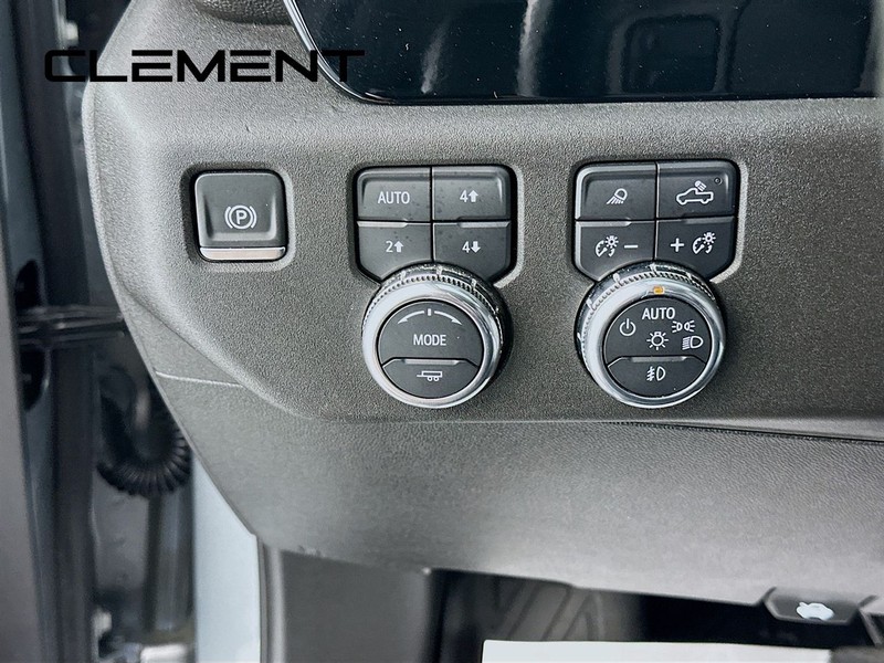 GMC Sierra 2500HD Vehicle Image 10
