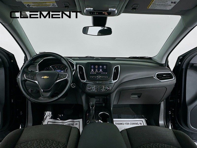 Chevrolet Equinox Vehicle Full-screen Gallery Image 12