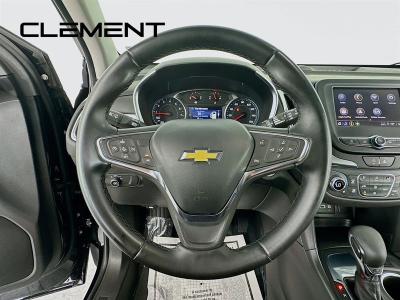 Chevrolet Equinox Vehicle Full-screen Gallery Image 15