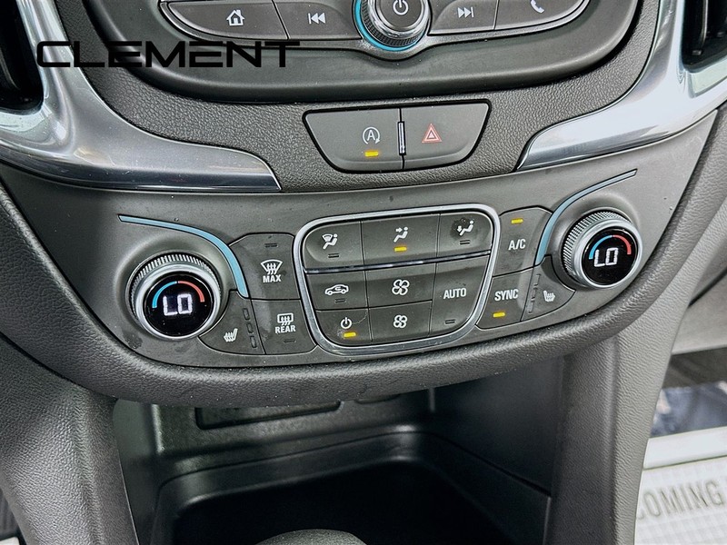 Chevrolet Equinox Vehicle Full-screen Gallery Image 22