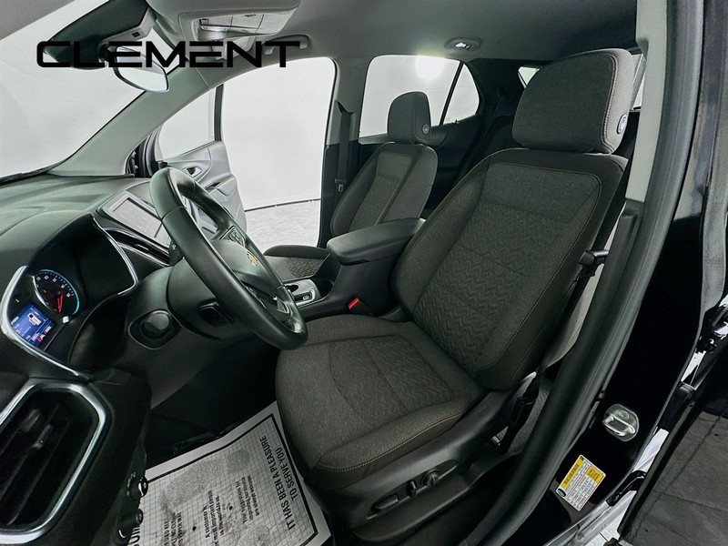 Chevrolet Equinox Vehicle Full-screen Gallery Image 29