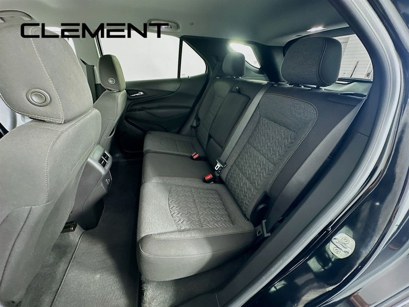 Chevrolet Equinox Vehicle Full-screen Gallery Image 31