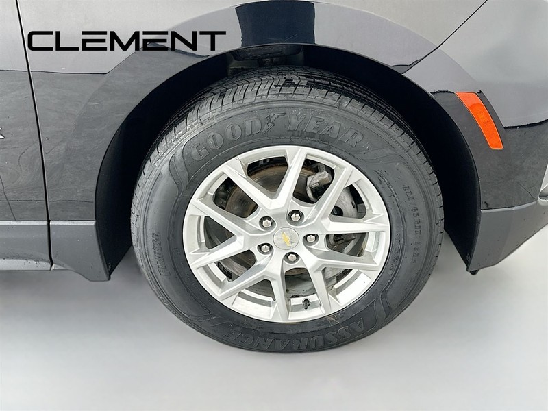Chevrolet Equinox Vehicle Full-screen Gallery Image 35