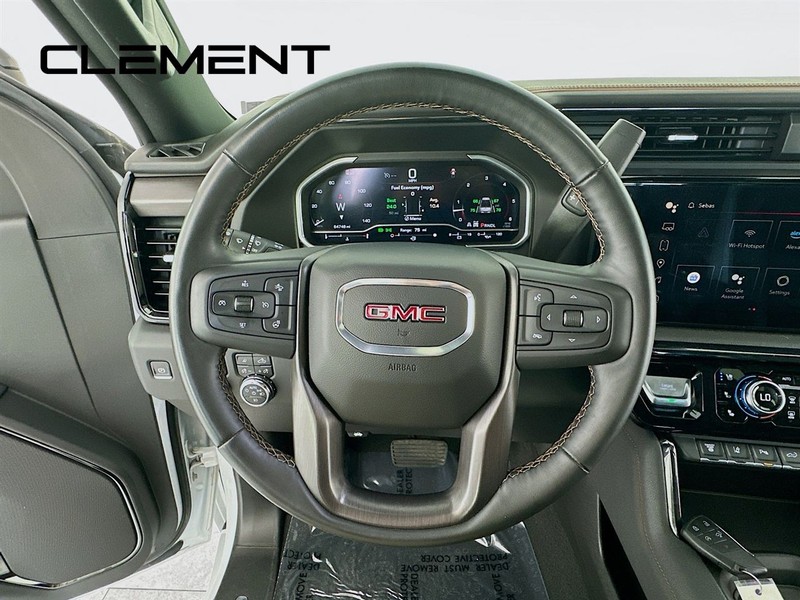 GMC Sierra 3500HD Vehicle Image 15
