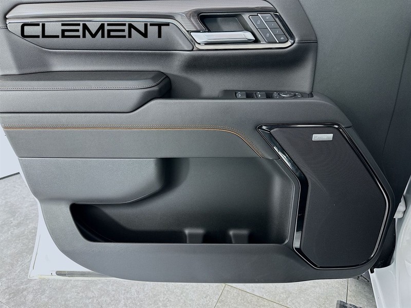 GMC Sierra 3500HD Vehicle Image 29