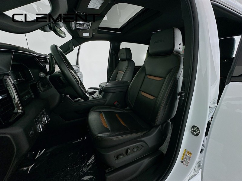 GMC Sierra 3500HD Vehicle Image 31