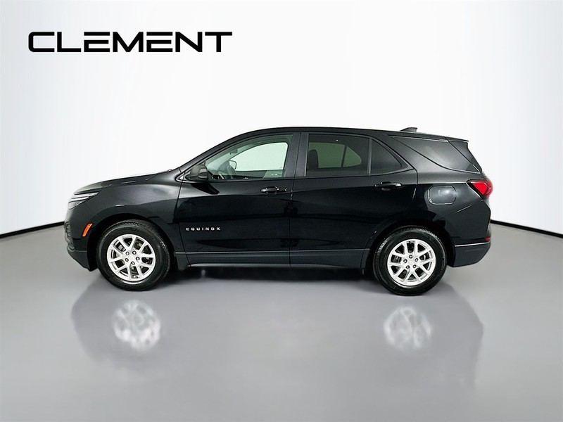 Chevrolet Equinox Vehicle Full-screen Gallery Image 06