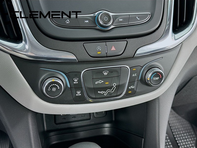 Chevrolet Equinox Vehicle Full-screen Gallery Image 22