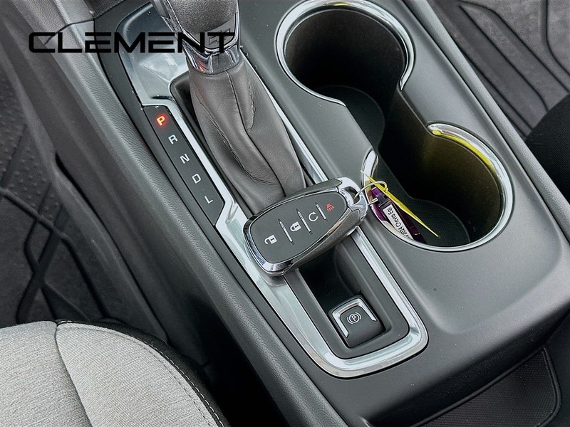 Chevrolet Equinox Vehicle Full-screen Gallery Image 23