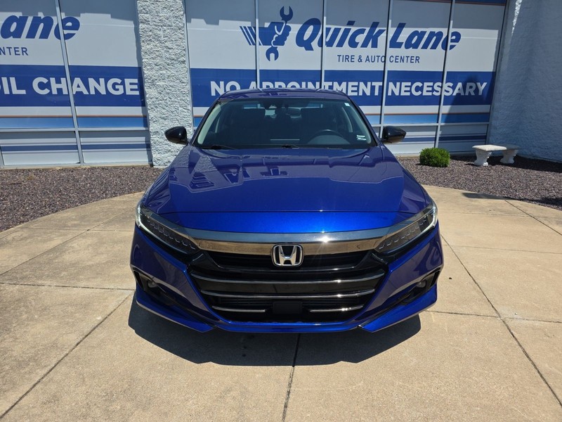 Honda Accord Sedan Vehicle Full-screen Gallery Image 2