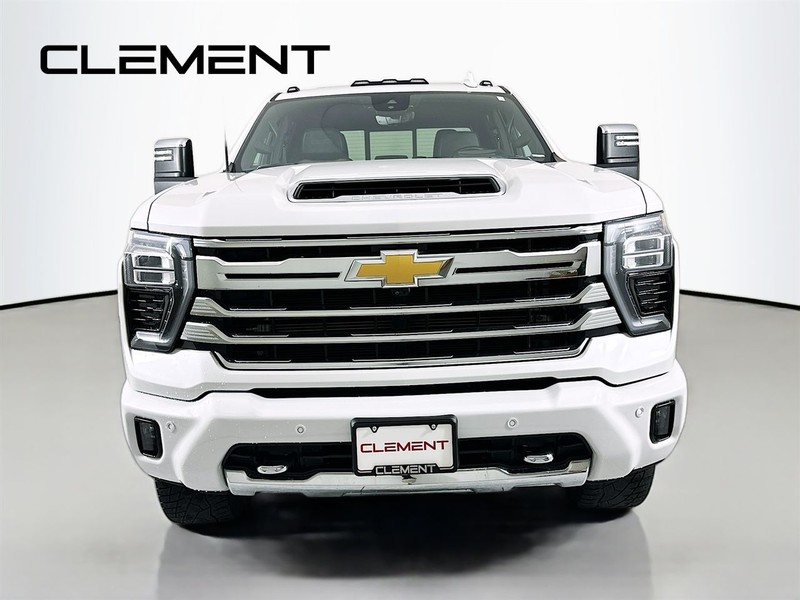 Chevrolet Silverado 2500HD Vehicle Image 03
