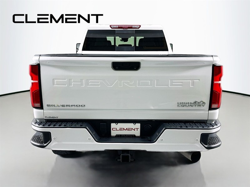 Chevrolet Silverado 2500HD Vehicle Image 08