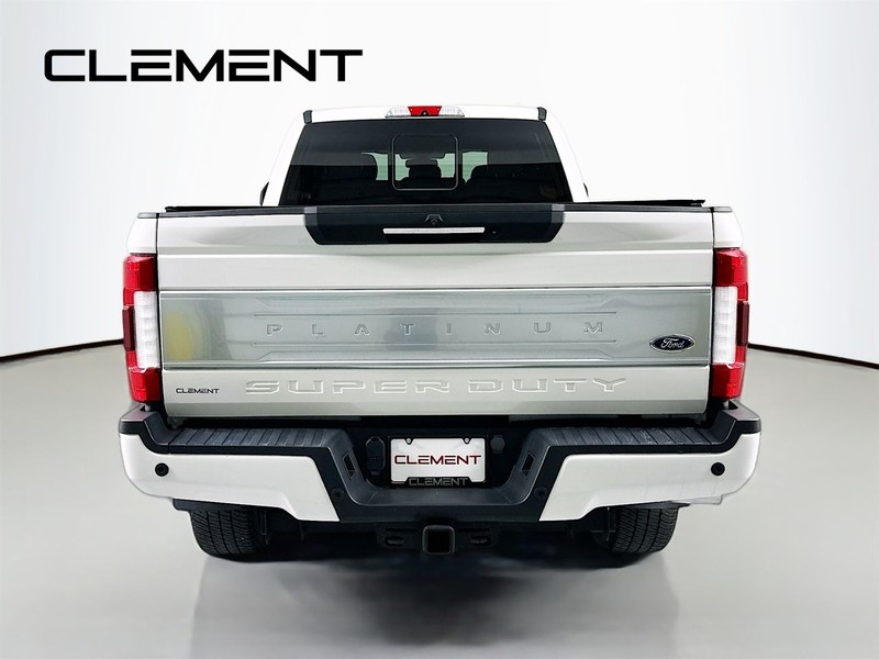 Ford Super Duty F-350 SRW Vehicle Image 08