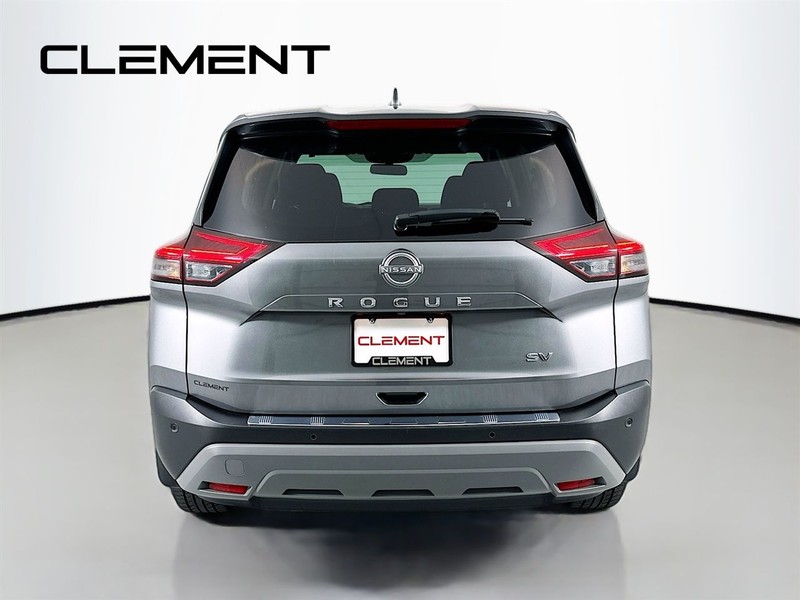 Nissan Rogue Vehicle Image 08