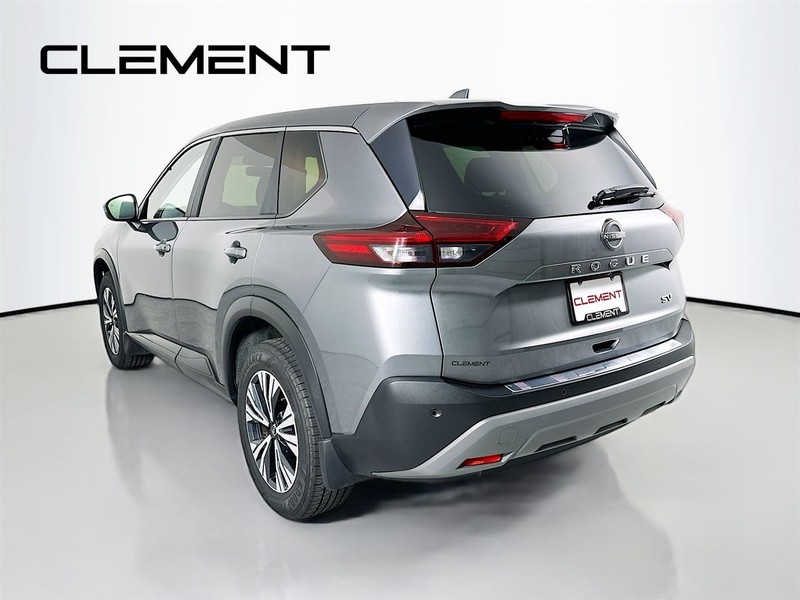 Nissan Rogue Vehicle Image 10