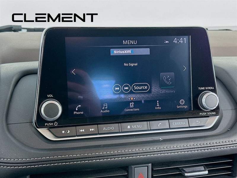 Nissan Rogue Vehicle Image 19
